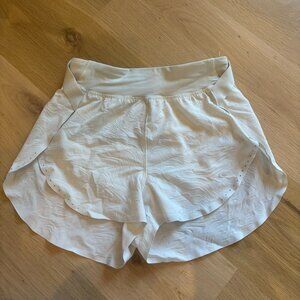 Lululemon Fast & Free High-Rise Short 2" Airflow | In-Sense Emboss Mini Bone